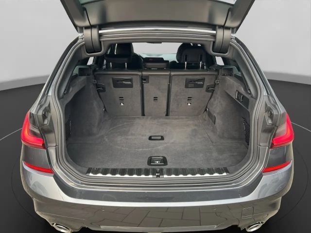 BMW 330 330d M-Sport Touring xDrive