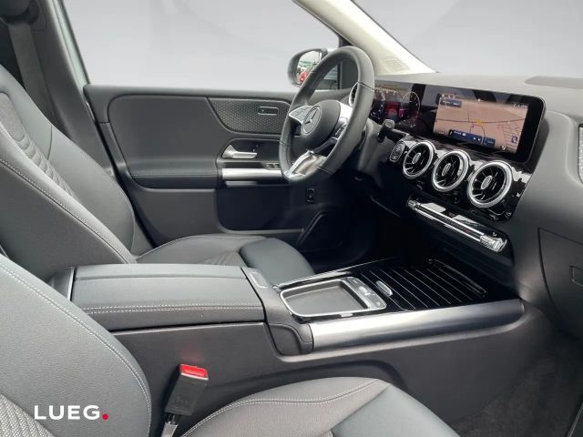 Mercedes-Benz B 200 Progressive Sedan