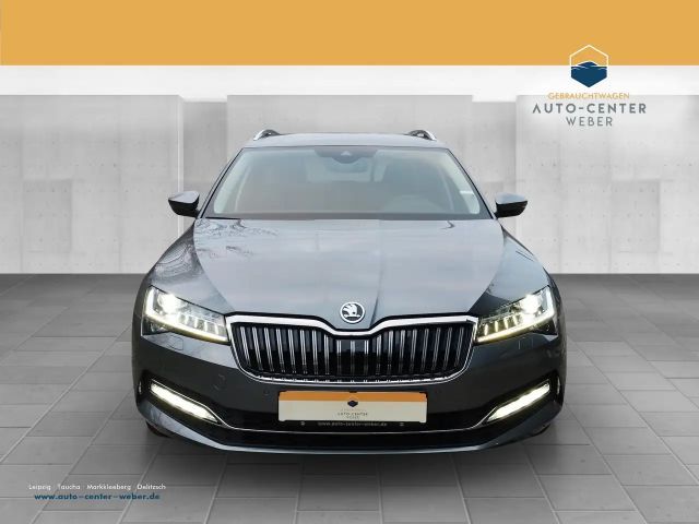Skoda Superb 2.0 TSI Combi Style Style
