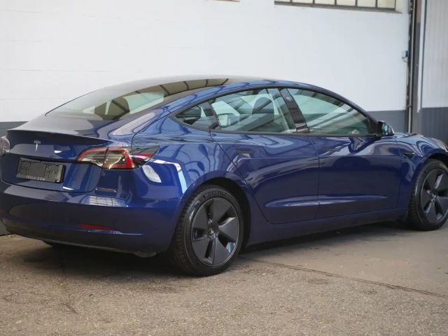 Tesla Model 3 Standard Range