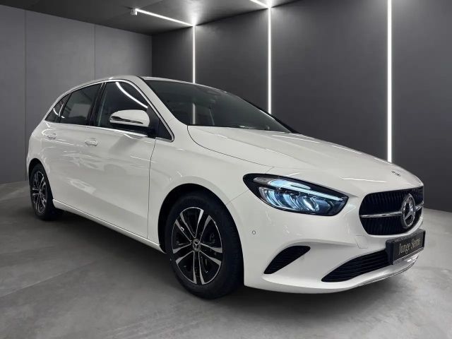 Mercedes-Benz B 200 Progressive Sedan