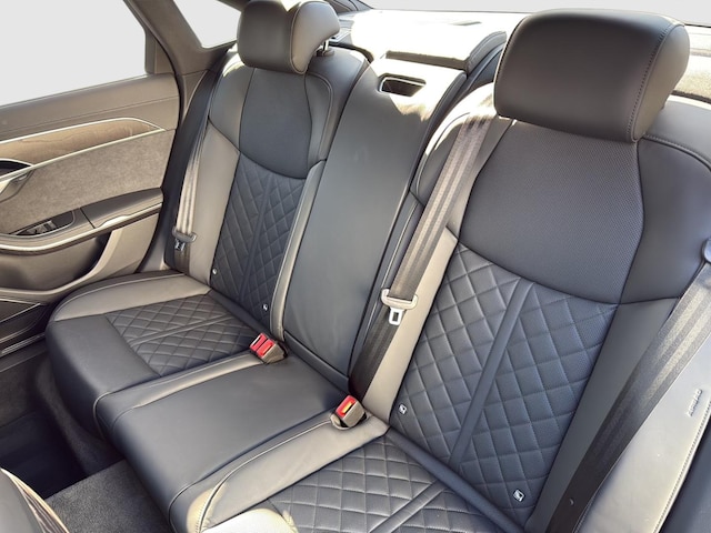 Audi A8 60 TFSI Hybride Quattro