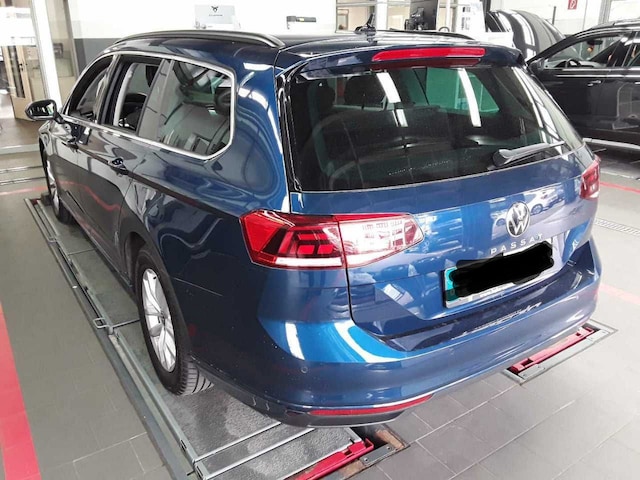 Volkswagen Passat 2.0 TDI Business DSG Variant