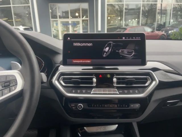 BMW X3 xDr20d LCProf StandHZG ACC PANO H/K 360Kamera