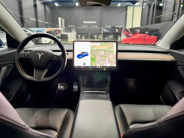 Tesla Model 3 Performance