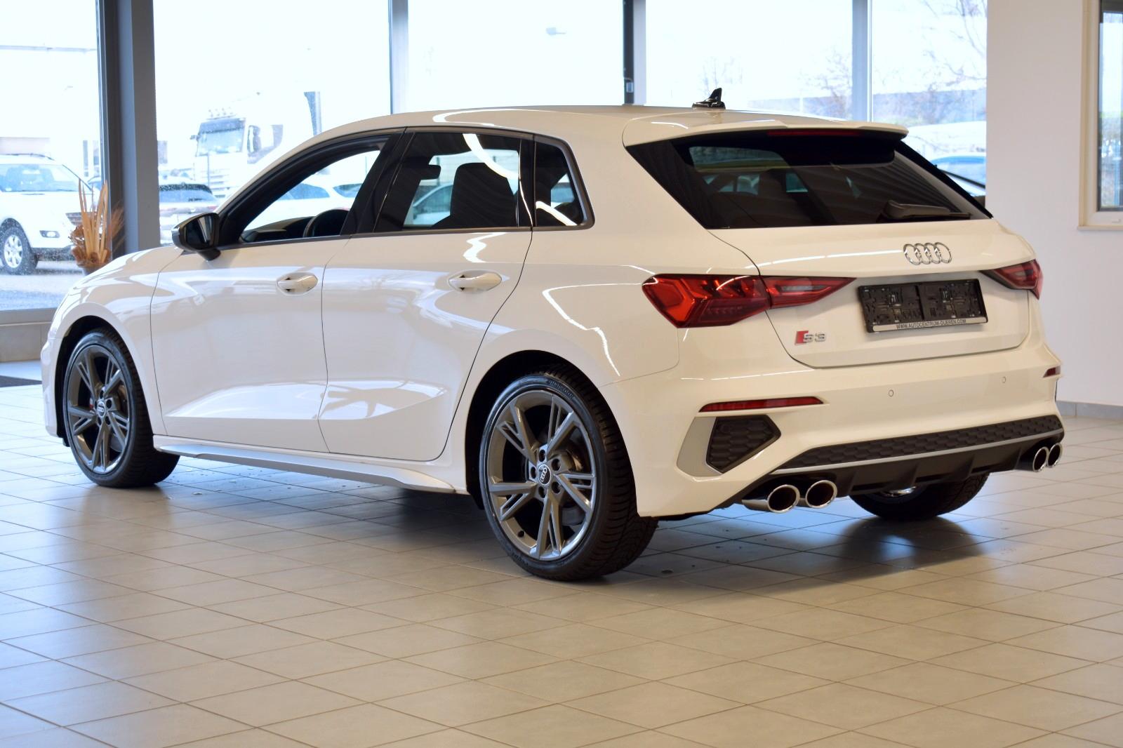 Audi S3 2.0 TFSI Quattro Sedan Sportback