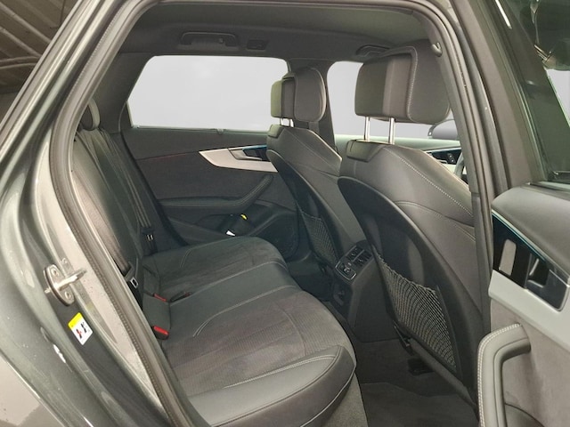 Audi A4 40 TFSI Avant Quattro S-Line S-Tronic