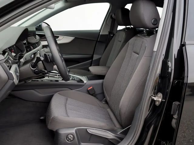 Audi A4 35 TFSI Sedan