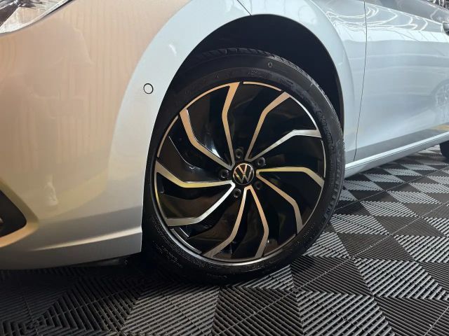 Volkswagen Golf Life Variant