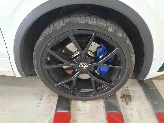 Volkswagen Tiguan 2.0 TSI DSG