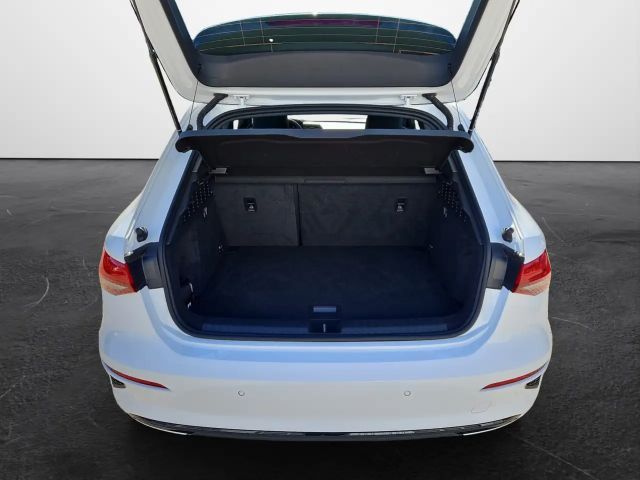 Audi A3 30 TFSI Sedan Sportback