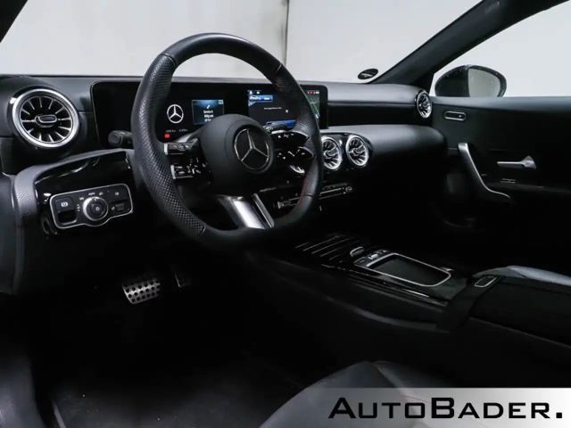 Mercedes-Benz A 220 A 220 d AMG Line