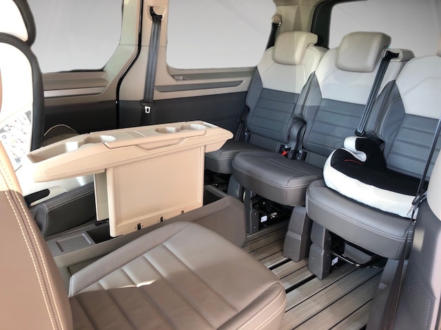 Volkswagen Multivan 2.0 TDI DSG Style T7