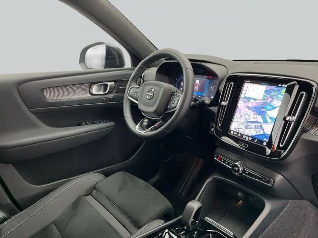 Volvo XC40 Dark Plus