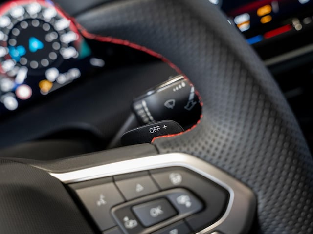 Volkswagen Golf 2.0 TSI DSG