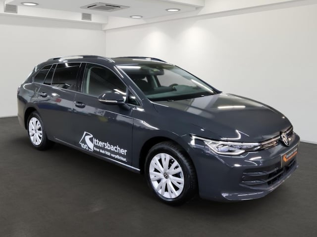 Volkswagen Golf Life Variant