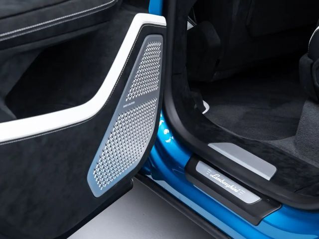 Lamborghini Urus Performante