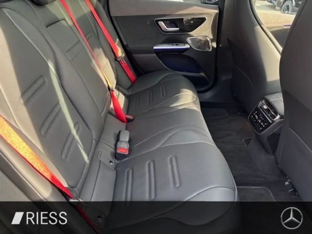 Mercedes-Benz EQE 43 4MATIC AMG Line Sedan