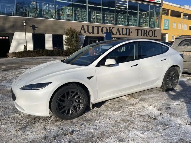 Tesla Model 3 Dual Motor Long Range