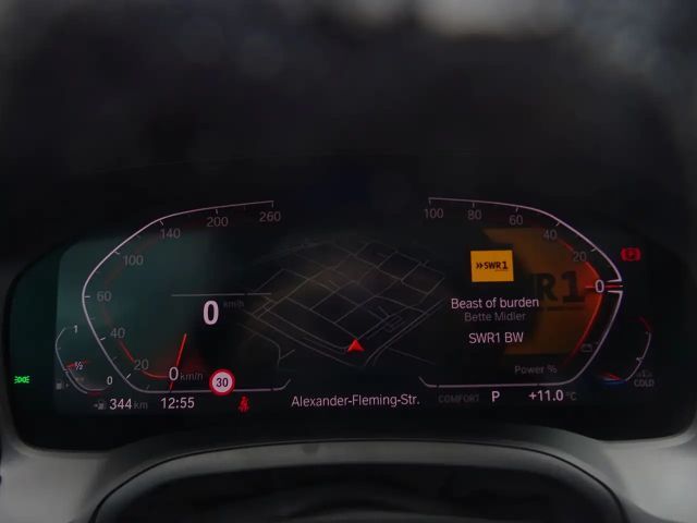 BMW 320 320i Sedan Sport Line