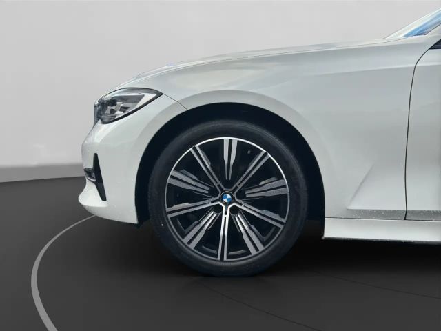 BMW 320 320d Sport Line Touring xDrive