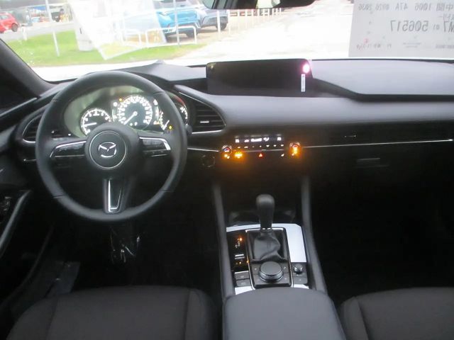 Mazda 3 Exclusive-line