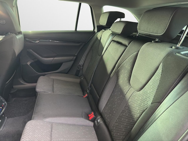 Skoda Octavia 2.0 TDI Ambition Clever Combi