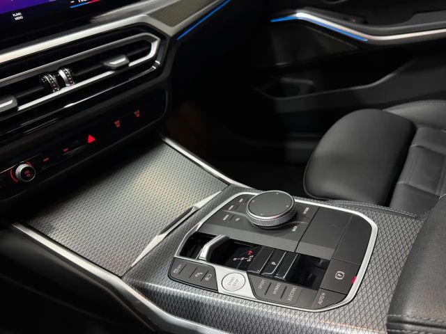 BMW 330 330e M-Sport xDrive