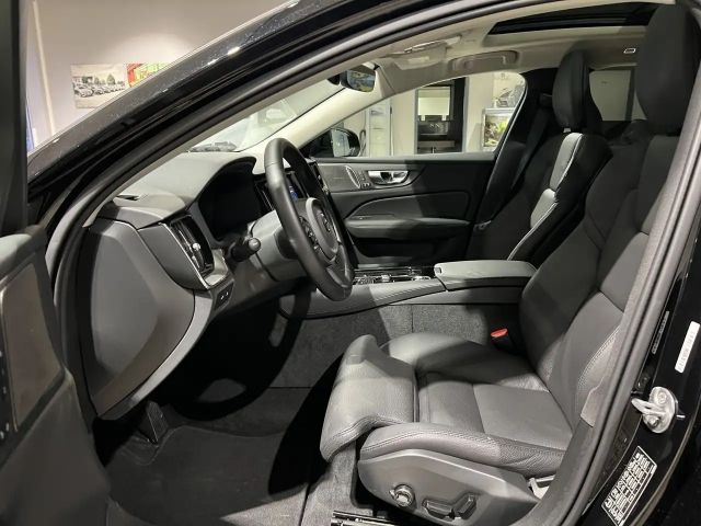 Volvo V60 AWD Dark Plus Recharge T6