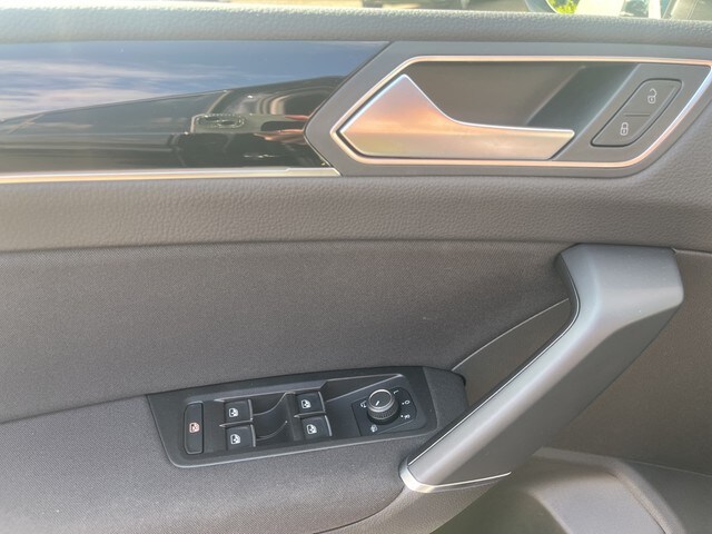 Volkswagen Touran 2.0 TDI