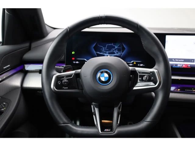 BMW i5 M-Sport Sedan eDrive40