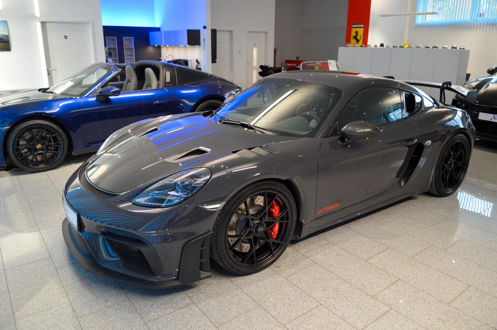 Porsche Cayman 718 RS