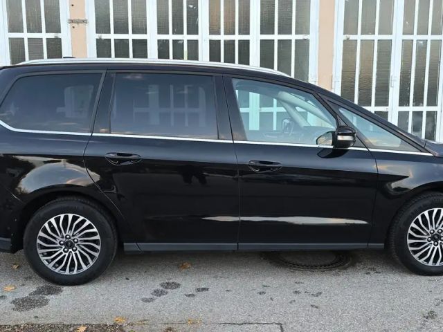 Ford Galaxy Titanium