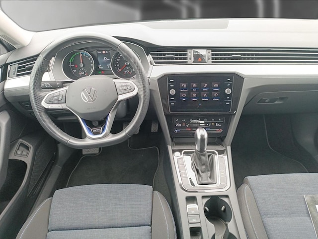 Volkswagen Passat DSG GTE Variant