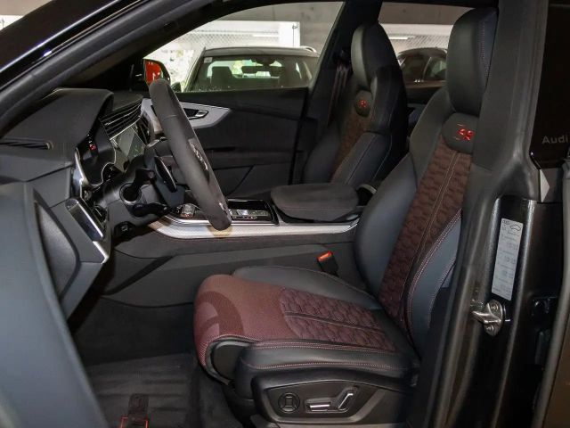 Audi RS Q8 Performance