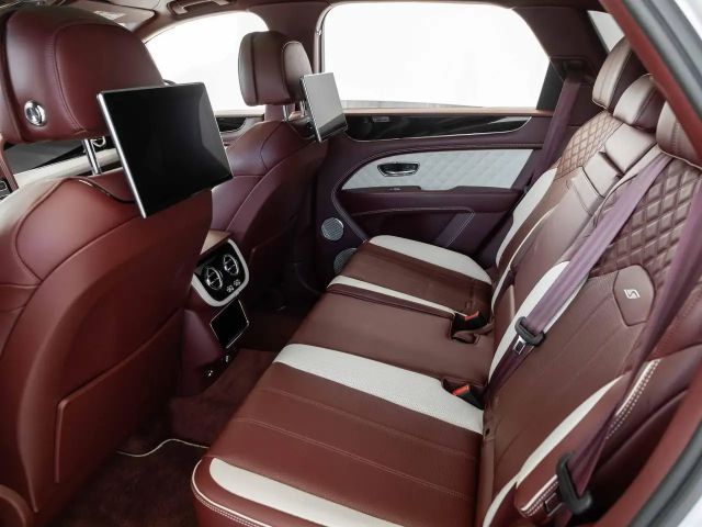 Bentley Bentayga V8