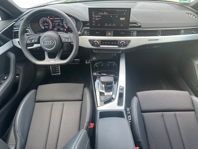 Audi A4 40 TFSI Avant Quattro S-Line S-Tronic