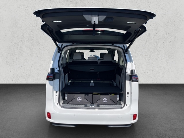 Volkswagen ID.Buzz langer Radstand Motor: 210 kW (286 PS) 86 kWh Getriebe: 1-Gang-Automatikgetriebe Radsta ALU