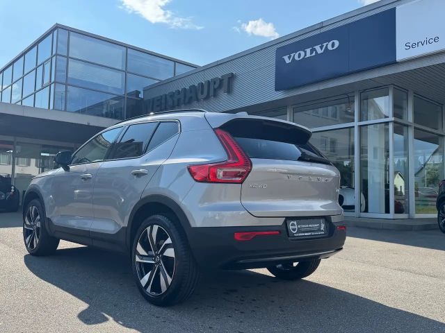 Volvo XC40 Dark Plus