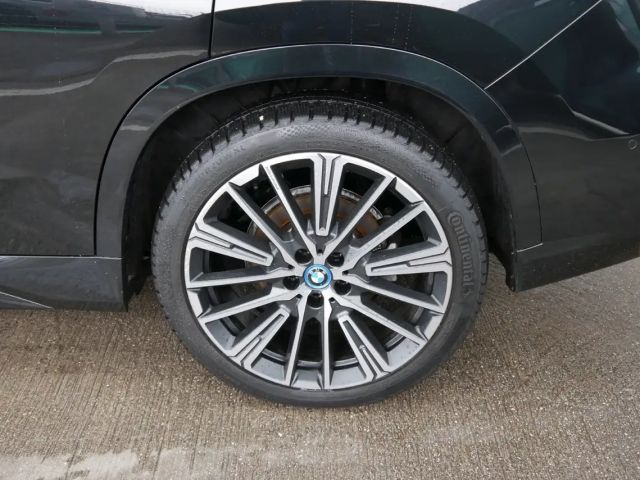 BMW iX1 xDrive30