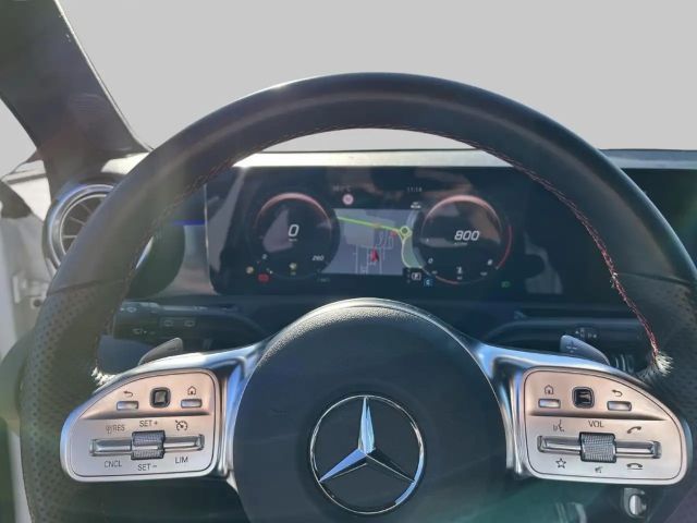 Mercedes-Benz A 180 AMG Line