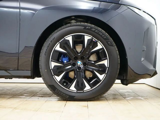BMW iX xDrive45