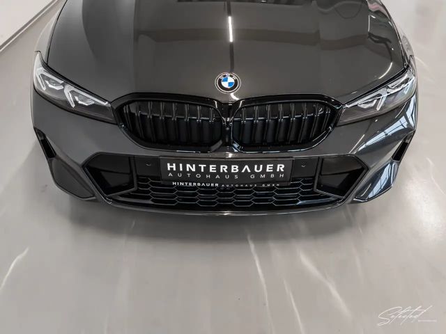 BMW 330 330i M-Sport Sedan xDrive