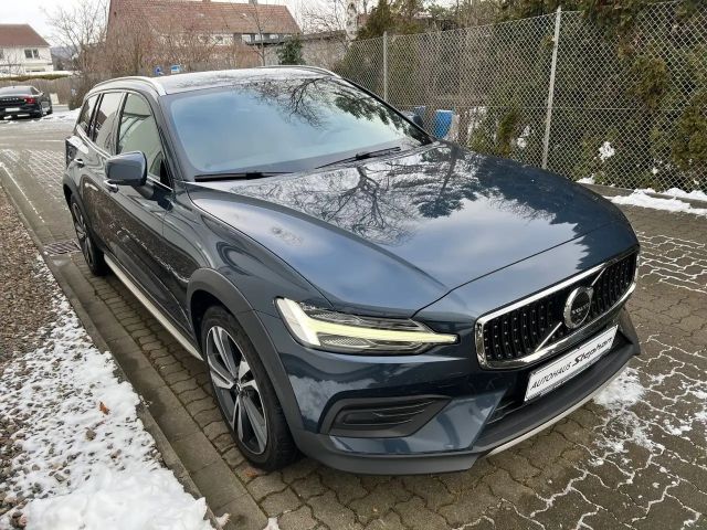 Volvo V60 Cross Country AWD Bright Plus