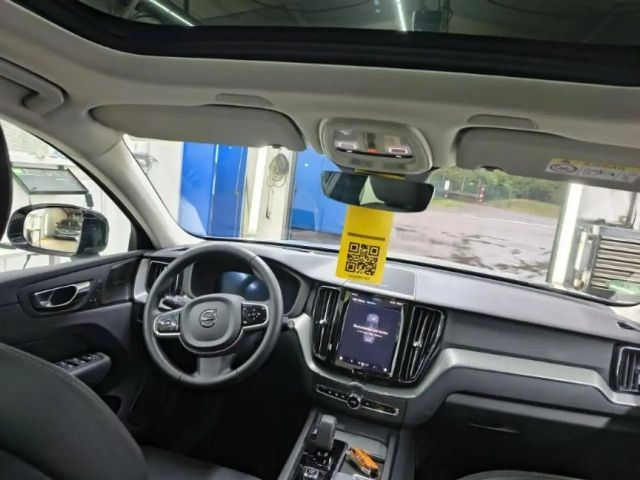 Volvo XC60 AWD Dark Plus T6