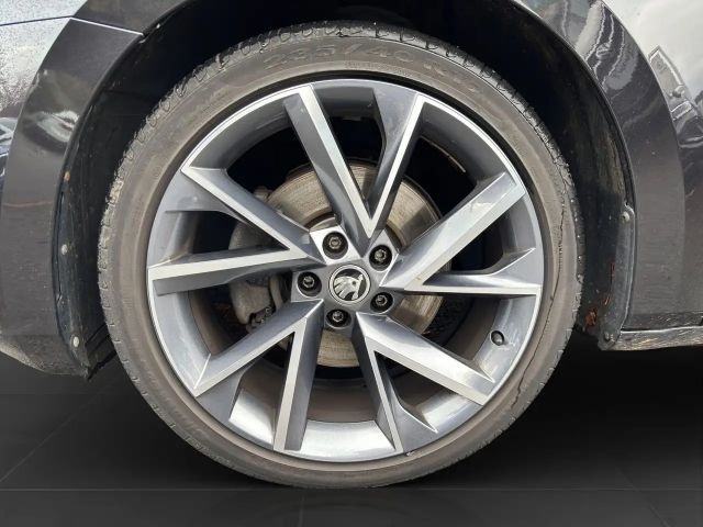 Skoda Superb 2.0 TDI Combi Sportline