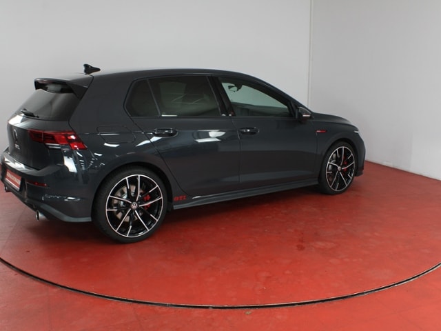 Volkswagen Golf 2.0 TSI Sport
