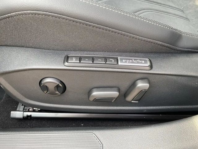 Volkswagen Golf Rabbit TSI