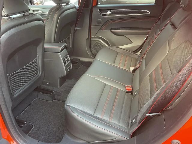 Renault Arkana Bose EDC