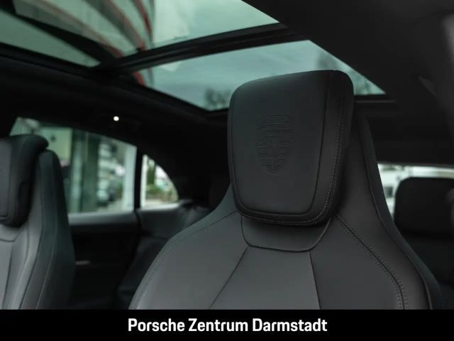 Porsche Macan 4